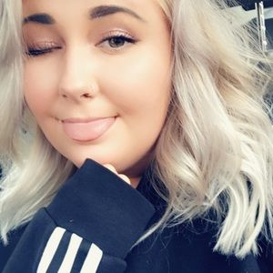 Meet your Posher, Kaitlyn